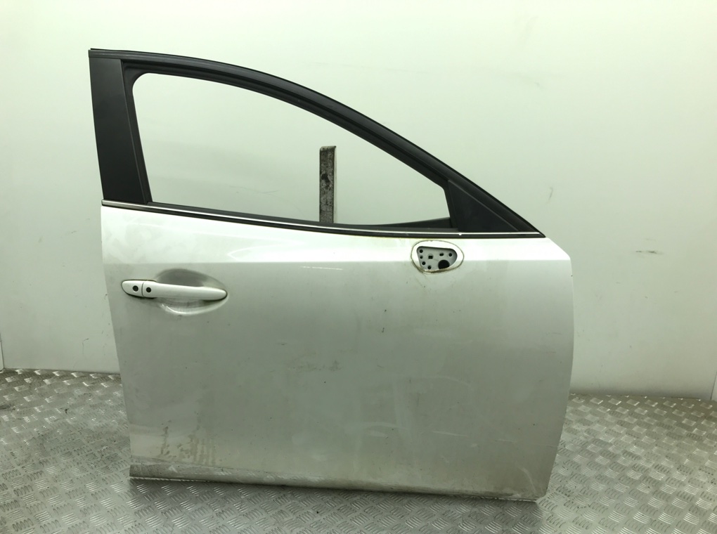 Дверь передняя правая для Mazda 3, 2014 г. 2.2 TD дизель б/у