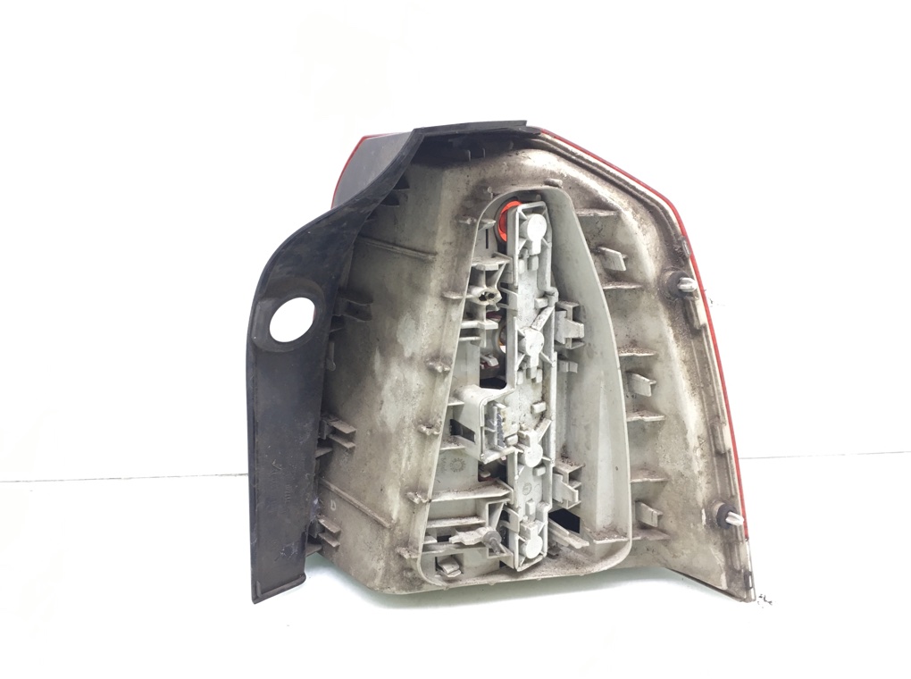 Фонарь задний левый для Opel Zafira, 2010 г. 1.9 CDTi дизель б/у — фото 3