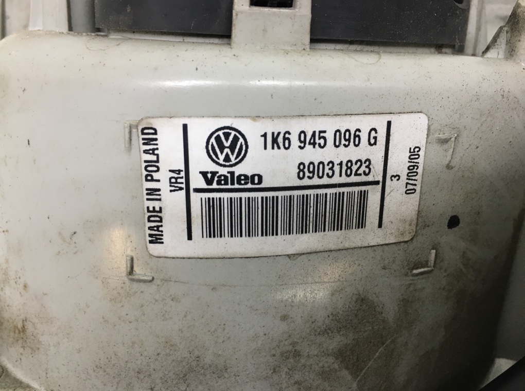 Фонарь задний правый для Volkswagen Golf, 2005 г. 1.6 FSI бензин б/у — фото 5