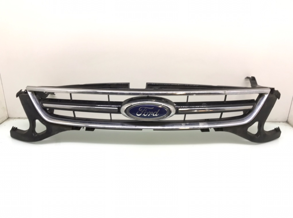 Решетка радиатора для Ford Mondeo, 2010 г. 2.0 TDCi дизель б/у