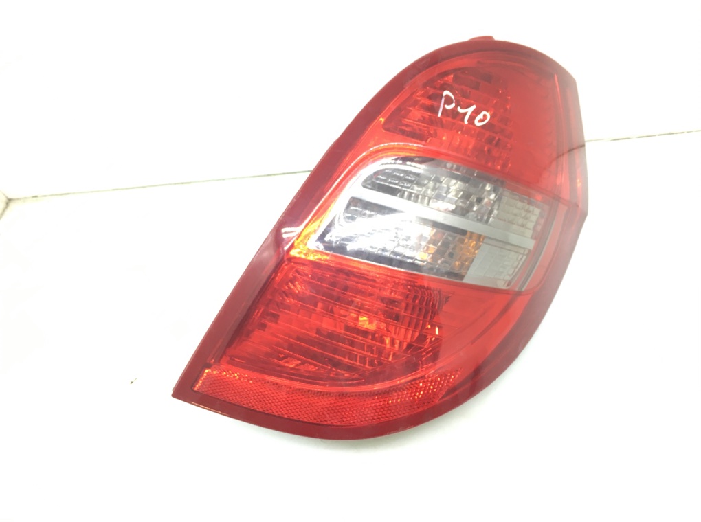 Фонарь задний правый для Mercedes A W169, 2009 г. 2.0 CDi дизель б/у