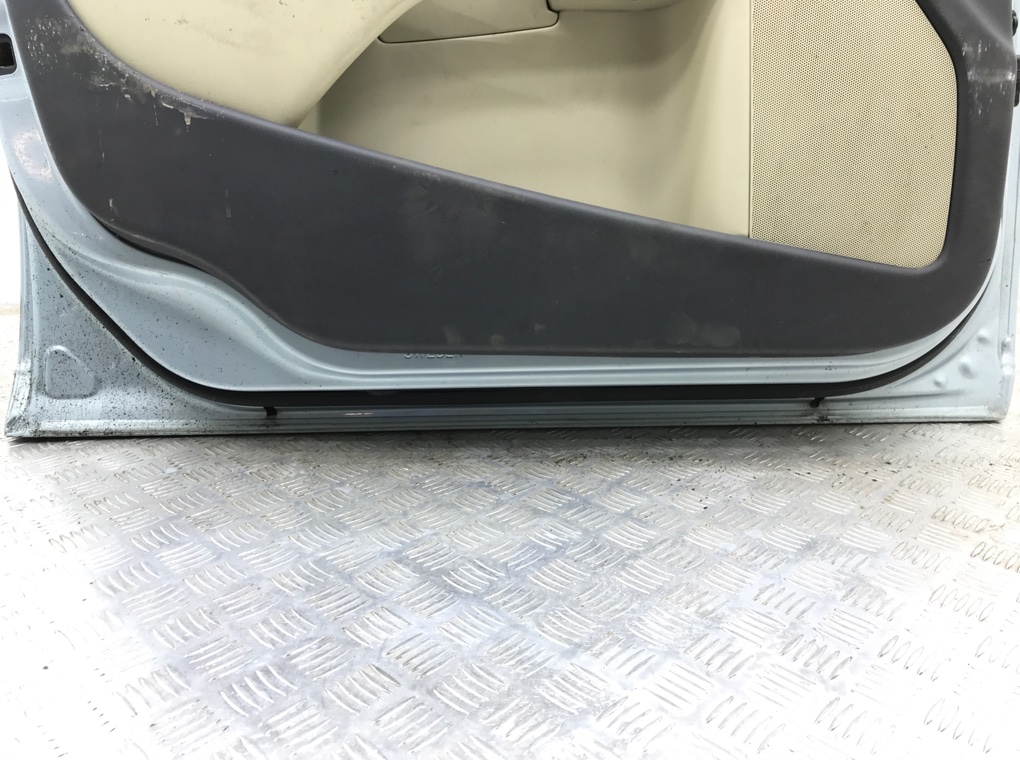Дверь передняя левая для Volvo V70, 2007 г. 2.4 TD дизель б/у — фото 5