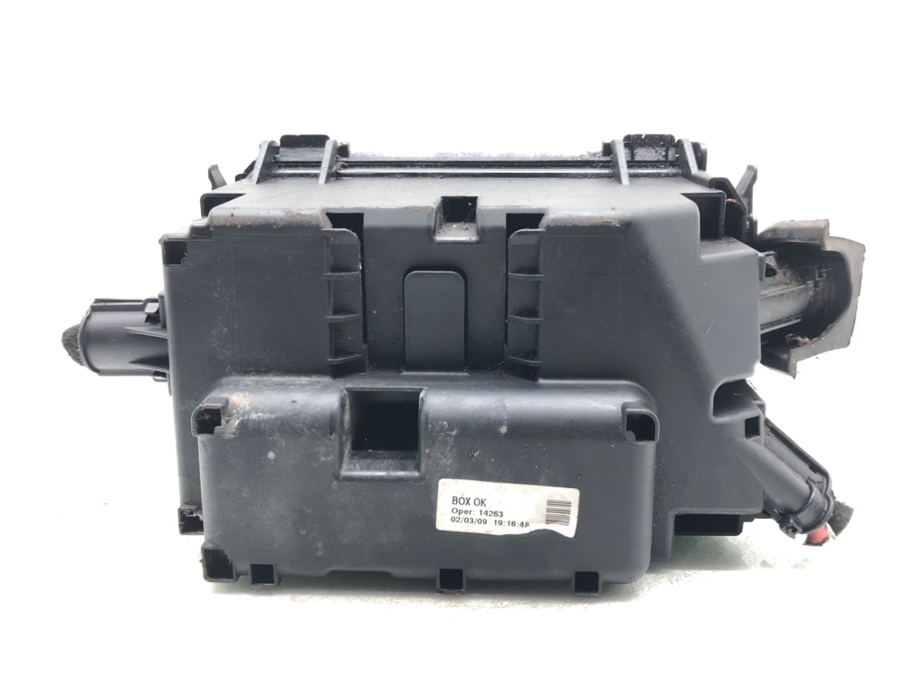 Блок предохранителей для Opel Corsa, 2009 г. 1.3 CDTi дизель б/у — фото 7