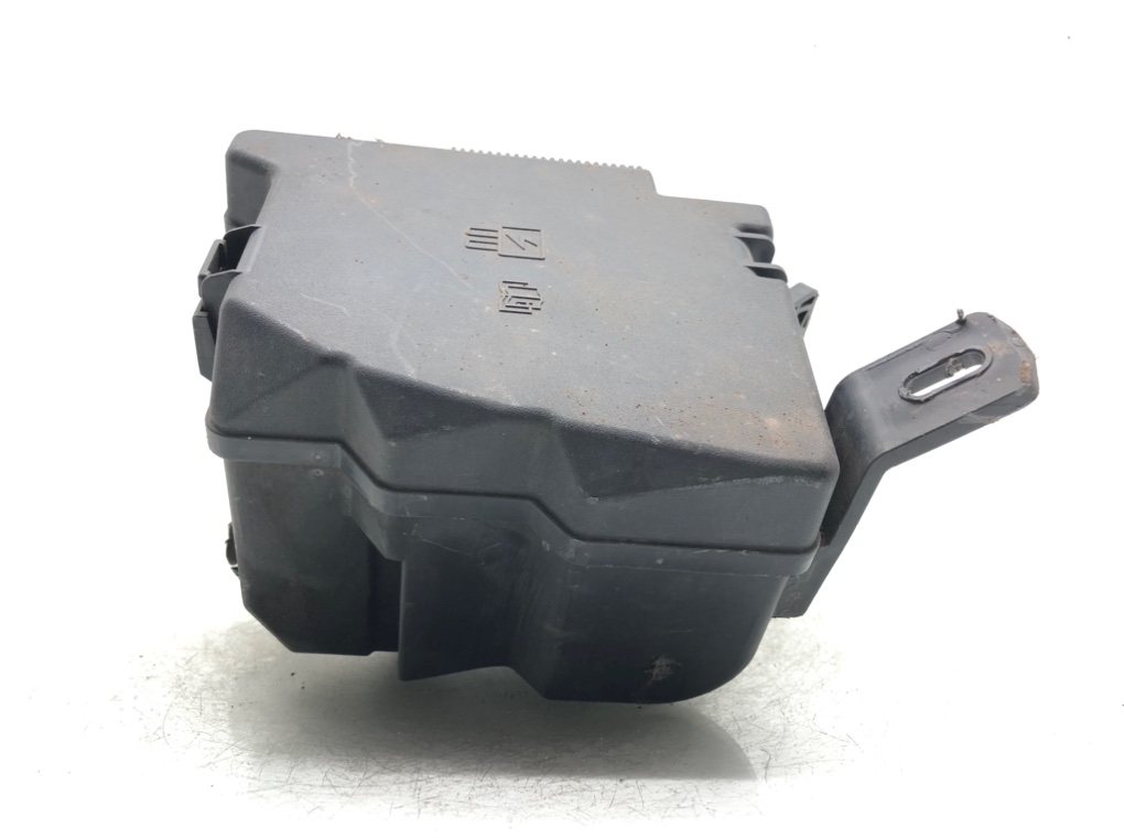 Блок предохранителей для Ford Fiesta, 2011 г. 1.6 TDCi дизель б/у — фото 5