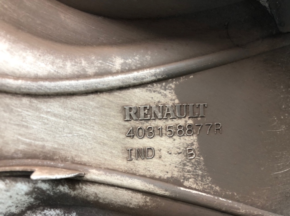 Колпак колесный для Renault Clio, 2010 г. 1.2 i бензин б/у — фото 6