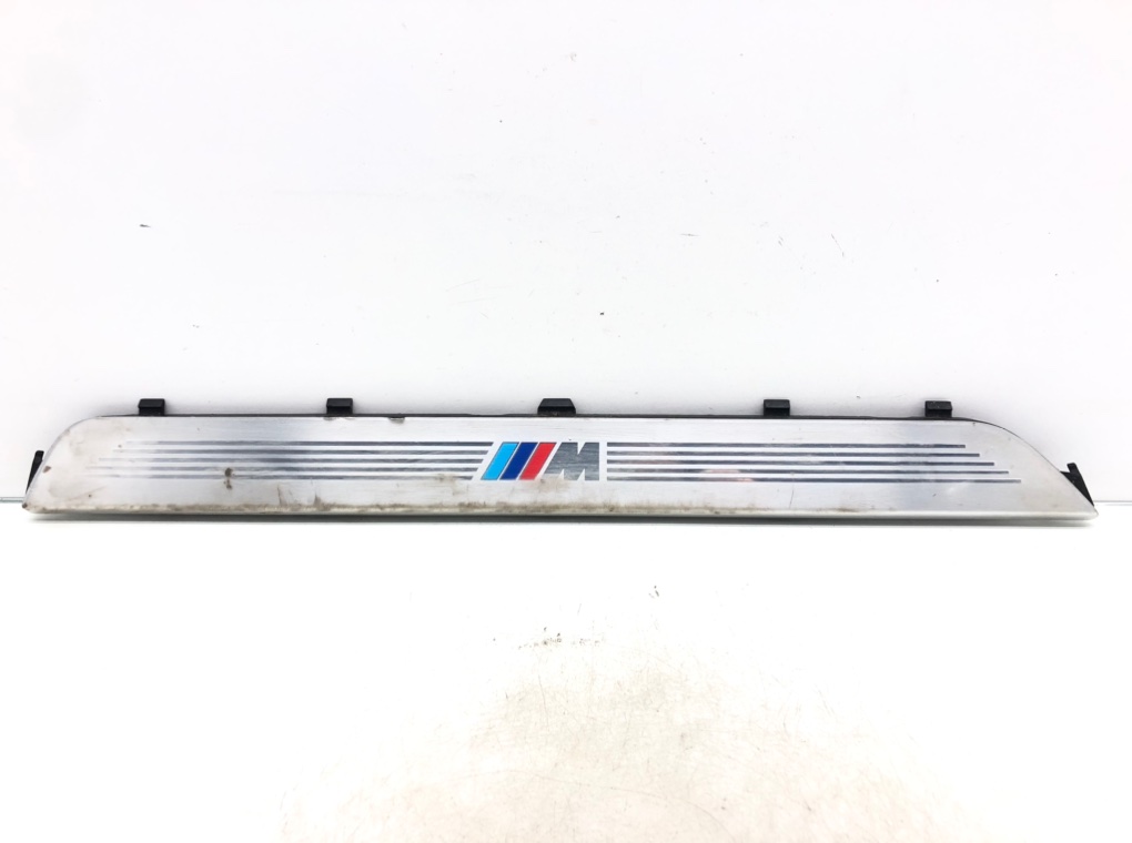 Накладка на порог для BMW 1 E87/E81/E82/E88, 2009 г. 2.0 TD дизель б/у
