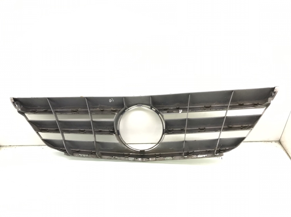 Решетка радиатора для Mercedes B W245, 2010 г. 2.0 CDi дизель б/у — фото 3