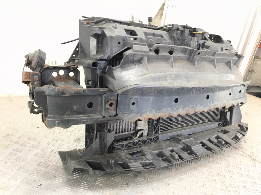 Панель передняя (телевизор) для Ford Fiesta, 2011 г. 1.6 TDCi дизель б/у — фото 3
