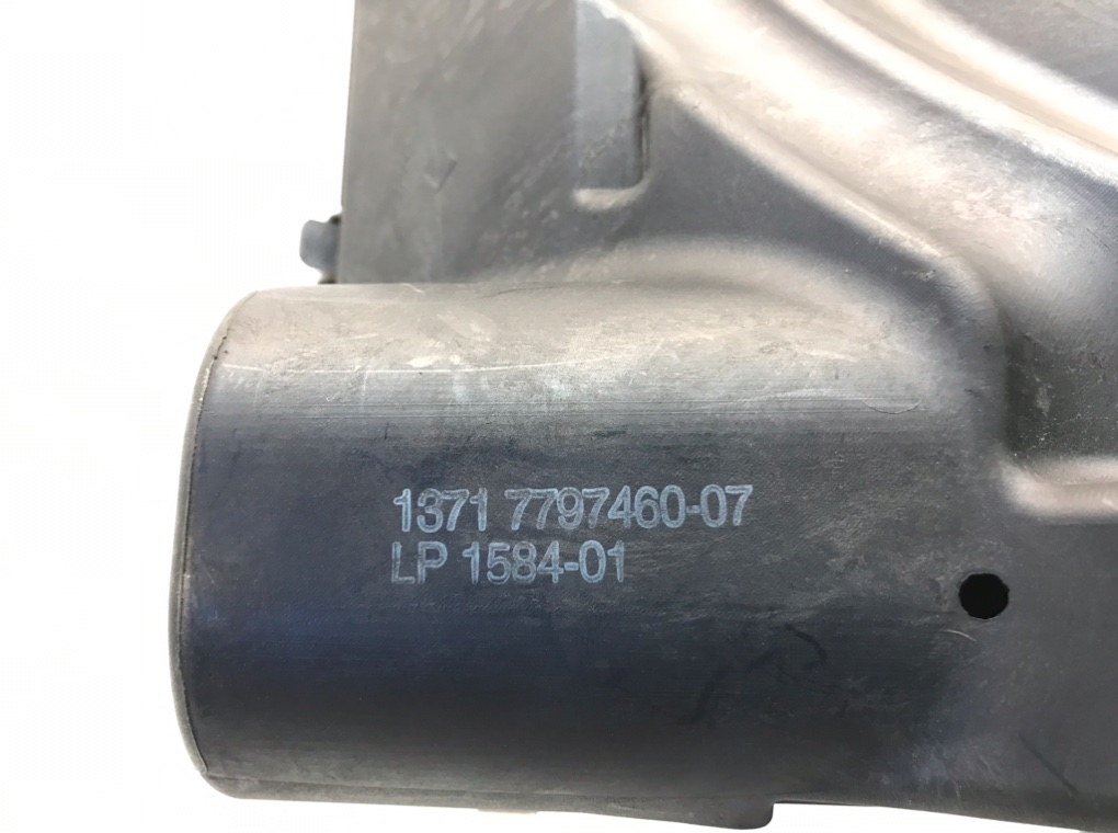 Корпус воздушного фильтра для BMW 1 E87/E81/E82/E88, 2009 г. 2.0 TD дизель б/у — фото 7