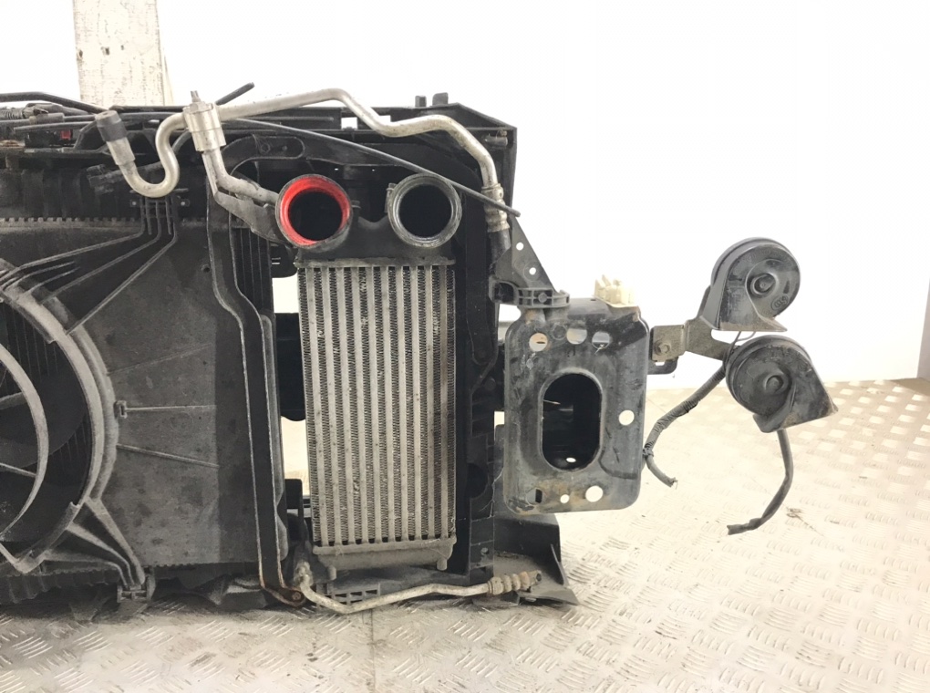 Панель передняя (телевизор) для Ford Fiesta, 2010 г. 1.6 TDCi дизель б/у — фото 8