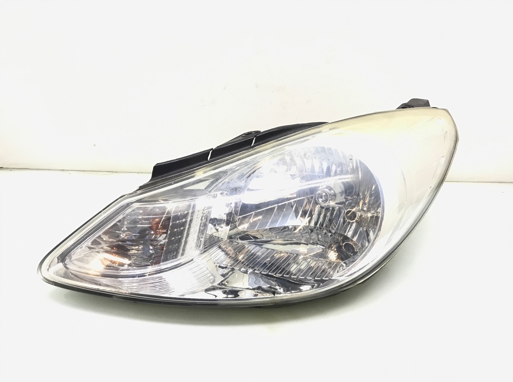 Фара левая для Hyundai i10, 2008 г. 1.1 i бензин б/у