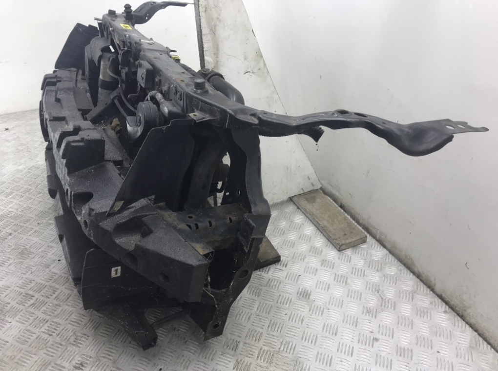 Панель передняя (телевизор) для Nissan Qashqai, 2009 г. 1.5 DCi дизель б/у — фото 4