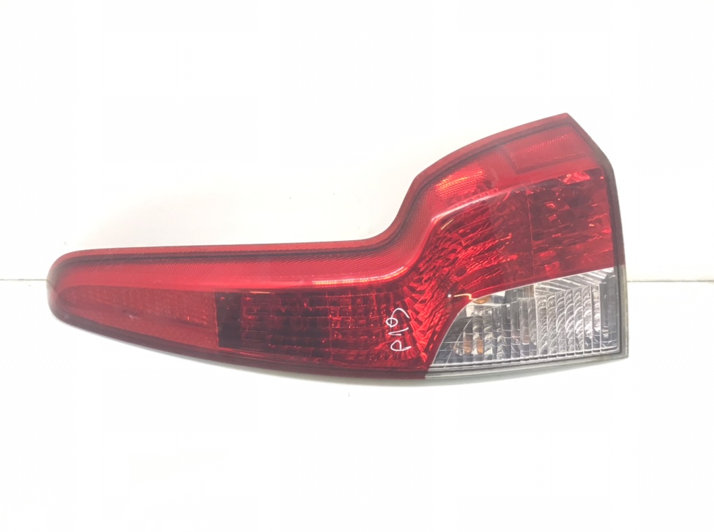 Фонарь задний правый для Volvo V50, 2012 г. 1.6 TD дизель б/у