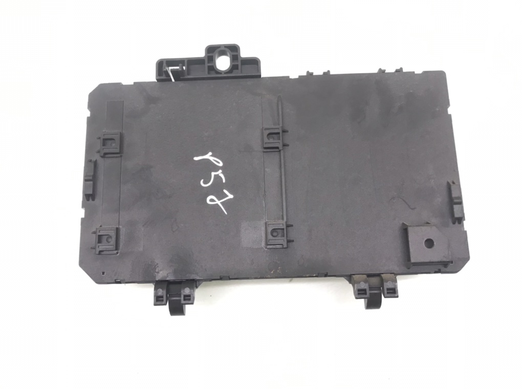 Блок предохранителей для Opel Astra, 2006 г. 1.9 CDTi дизель б/у — фото 4