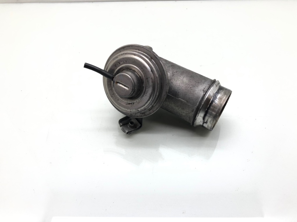 Клапан EGR для BMW 1 E87/E81/E82/E88, 2005 г. 2.0 TD дизель б/у
