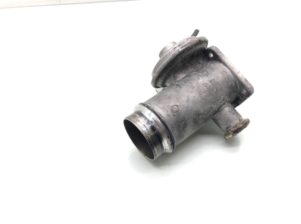Клапан EGR для BMW 1 E87/E81/E82/E88, 2005 г. 2.0 TD дизель б/у — фото 4