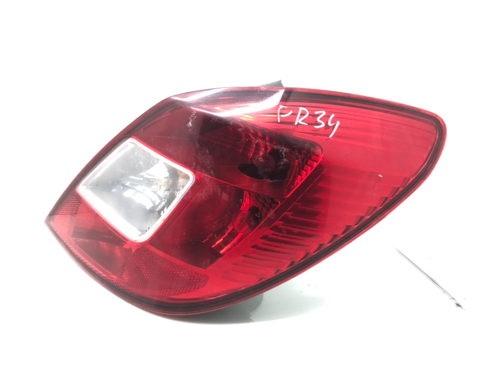 Фонарь задний правый для Opel Corsa, 2009 г. 1.3 CDTi дизель б/у — фото 2