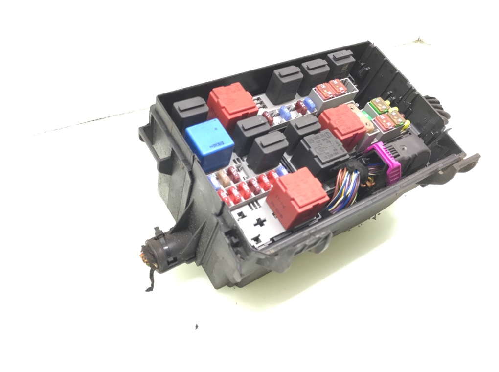 Блок предохранителей для Opel Corsa, 2009 г. 1.2 i бензин б/у — фото 2