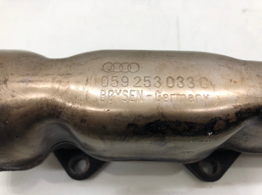Коллектор выпускной для Audi A4, 2003 г. 2.5 TDi дизель б/у — фото 5