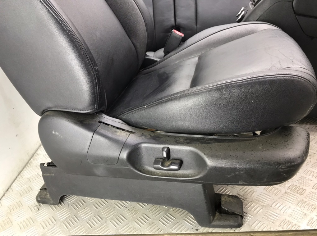 Салон (комплект сидений) для Mazda CX-9, 2007 г. 3.5 i бензин б/у — фото 9