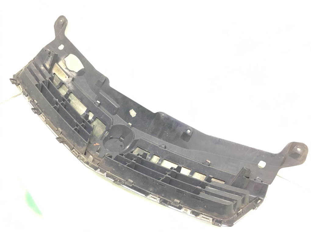 Решетка радиатора для Opel Astra, 2010 г. 1.9 CDTi дизель б/у — фото 4