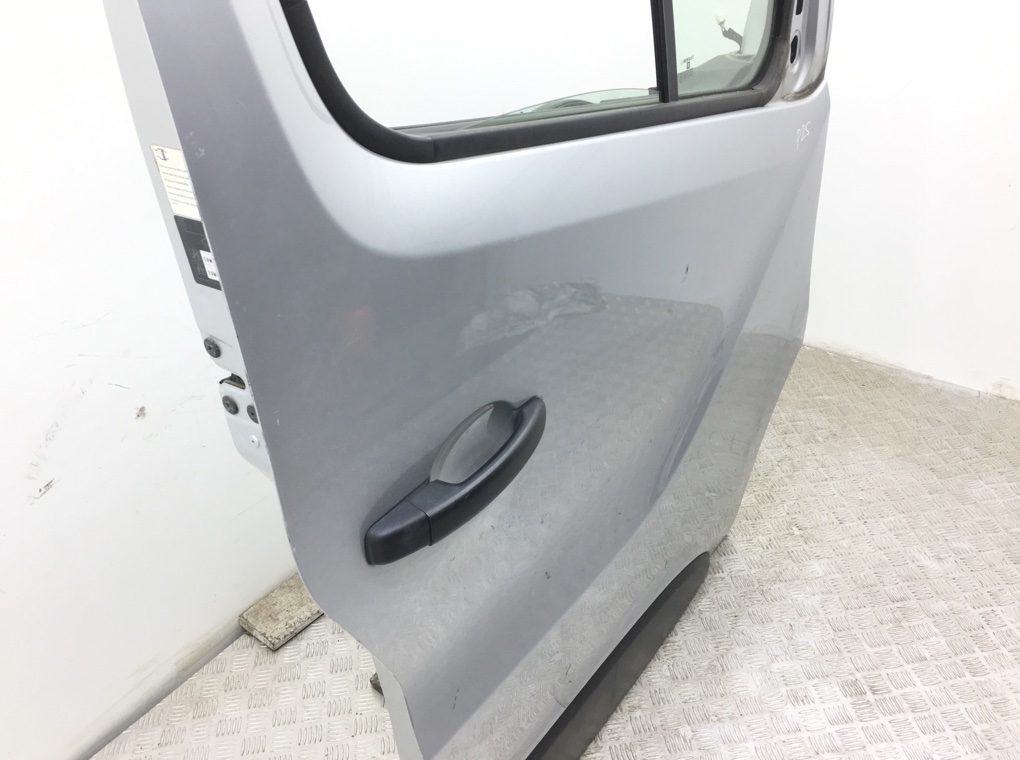 Дверь передняя правая для Renault Trafic, 2015 г. 1.6 DCi дизель б/у — фото 2