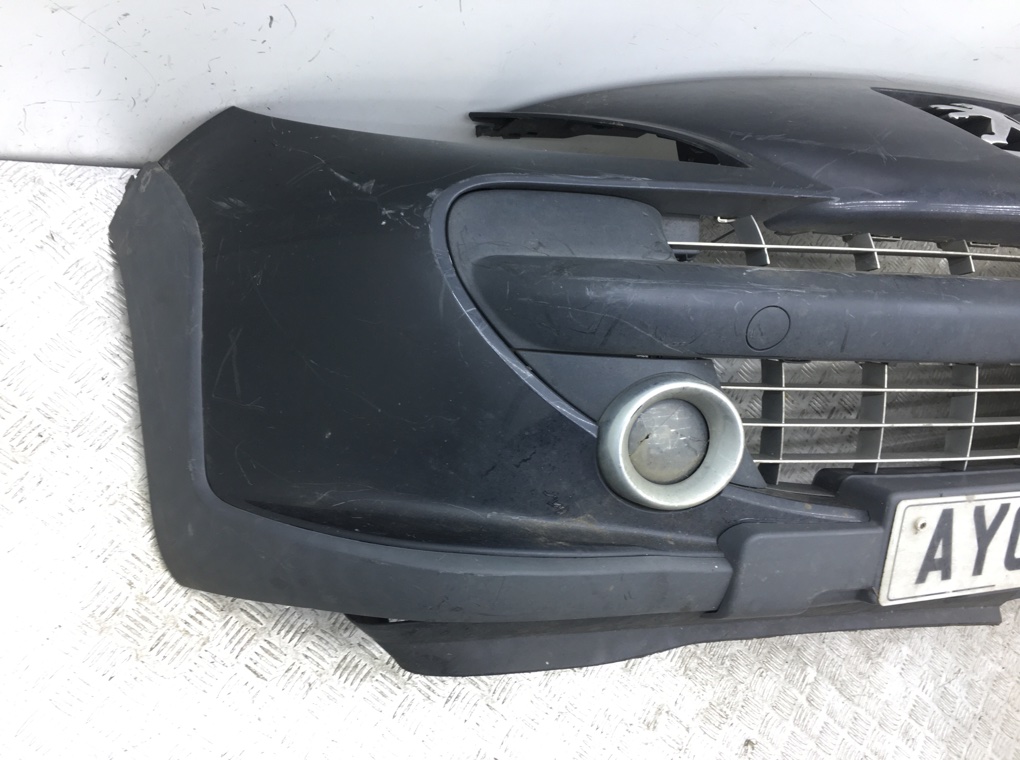 Бампер передний для Peugeot 207, 2008 г. 1.6 HDi дизель б/у — фото 3