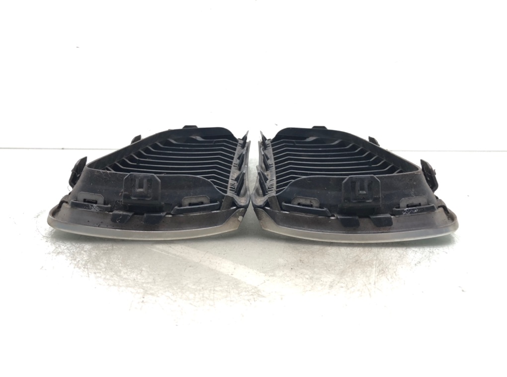 Решетка радиатора для BMW 3 E90/E91/E92/E93, 2007 г. 2.0 TD дизель б/у — фото 4