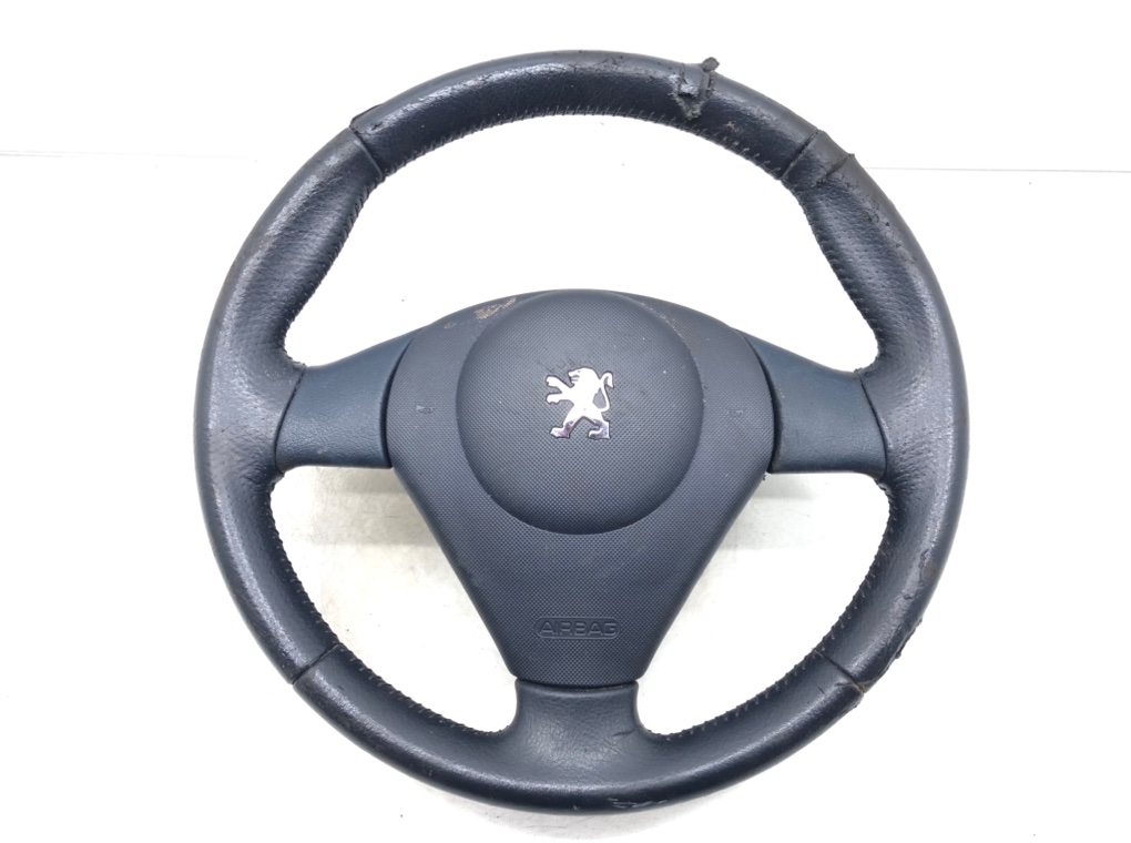 Руль для Peugeot 1007, 2006 г. 1.4 б/у