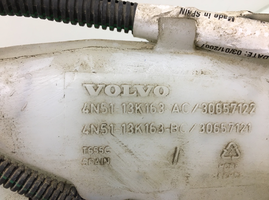 Бачок омывателя для Volvo C30, 2007 г. 1.8 i бензин б/у — фото 5