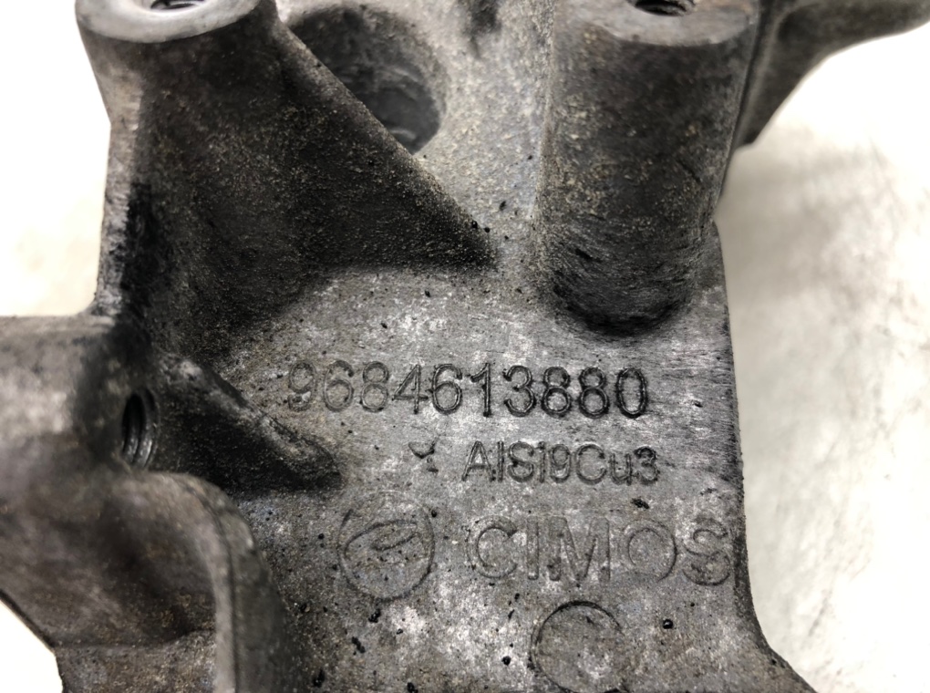 Кронштейн генератора для Citroen C3 Picasso, 2011 г. 1.6 HDi дизель б/у — фото 7