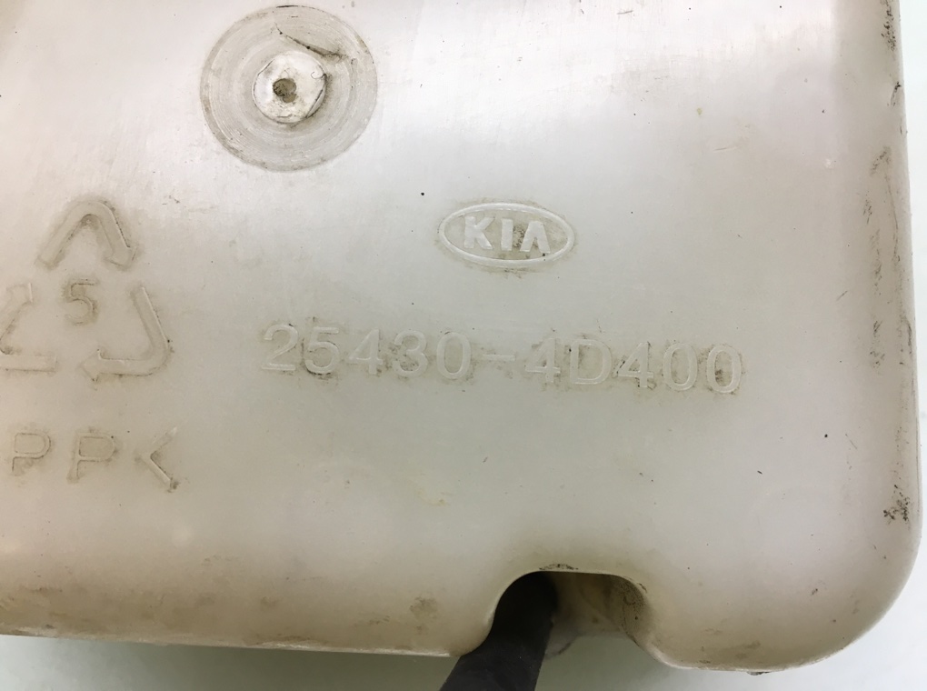 Бачок расширительный для Kia Carnival, 2007 г. 2.9 CRDi дизель б/у — фото 5