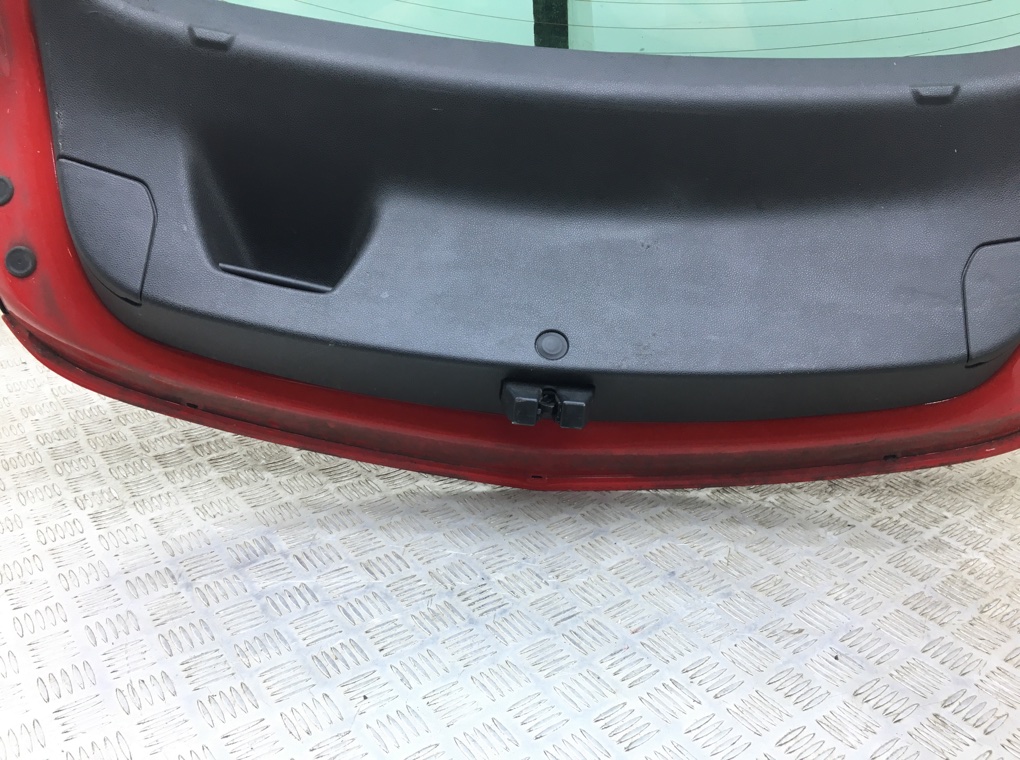 Крышка багажника для Opel Astra, 2012 г. 2.0 CDTi дизель б/у — фото 4