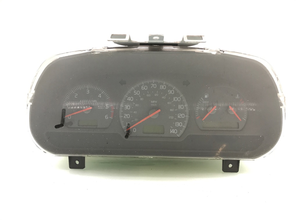 Щиток приборов (приборная панель) для Volvo V40, 2002 г. 1.9 TD дизель б/у
