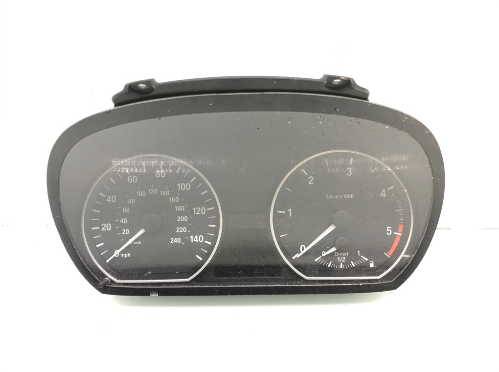 Щиток приборов (приборная панель) для BMW 1 E87/E81/E82/E88, 2006 г. 2.0 TD дизель б/у