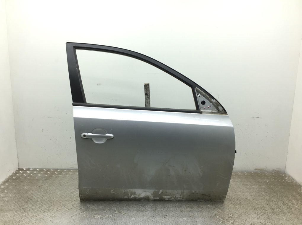 Дверь передняя правая для Hyundai i30, 2008 г. 1.4 i бензин б/у