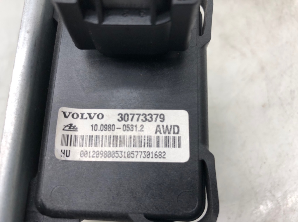 Датчик положения кузова для Volvo XC70, 2007 г. 2.4 TD дизель б/у — фото 7