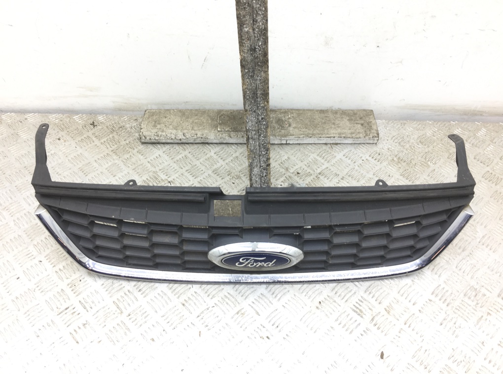 Решетка радиатора для Ford Mondeo, 2008 г. 2.2 TDCi дизель б/у — фото 2