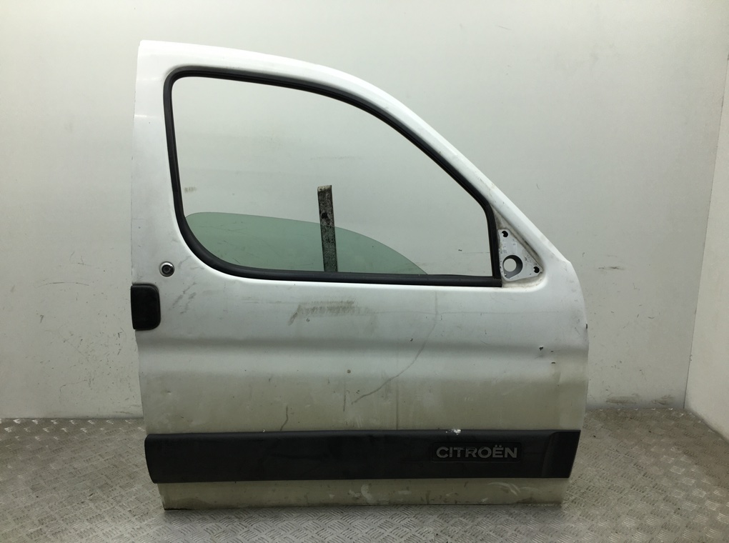 Дверь передняя правая для Citroen Berlingo, 2011 г. 1.6 HDi дизель б/у