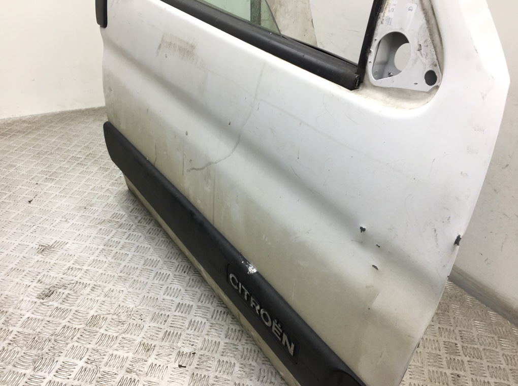 Дверь передняя правая для Citroen Berlingo, 2011 г. 1.6 HDi дизель б/у — фото 3