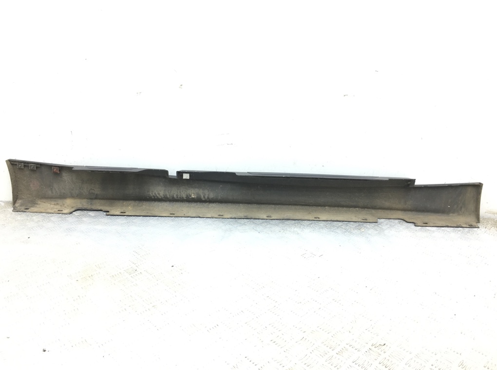 Накладка на порог для BMW 1 E87/E81/E82/E88, 2006 г. 2.0 TD дизель б/у — фото 4