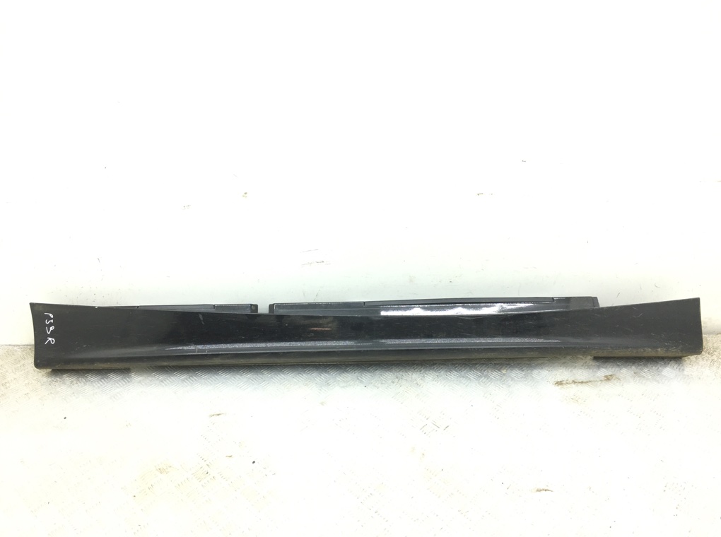 Накладка на порог для BMW 1 E87/E81/E82/E88, 2006 г. 2.0 TD дизель б/у
