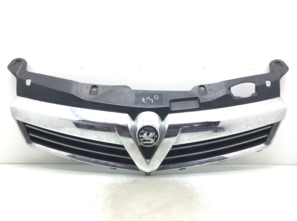 Решетка радиатора для Opel Astra, 2009 г. 1.9 TDCi дизель б/у