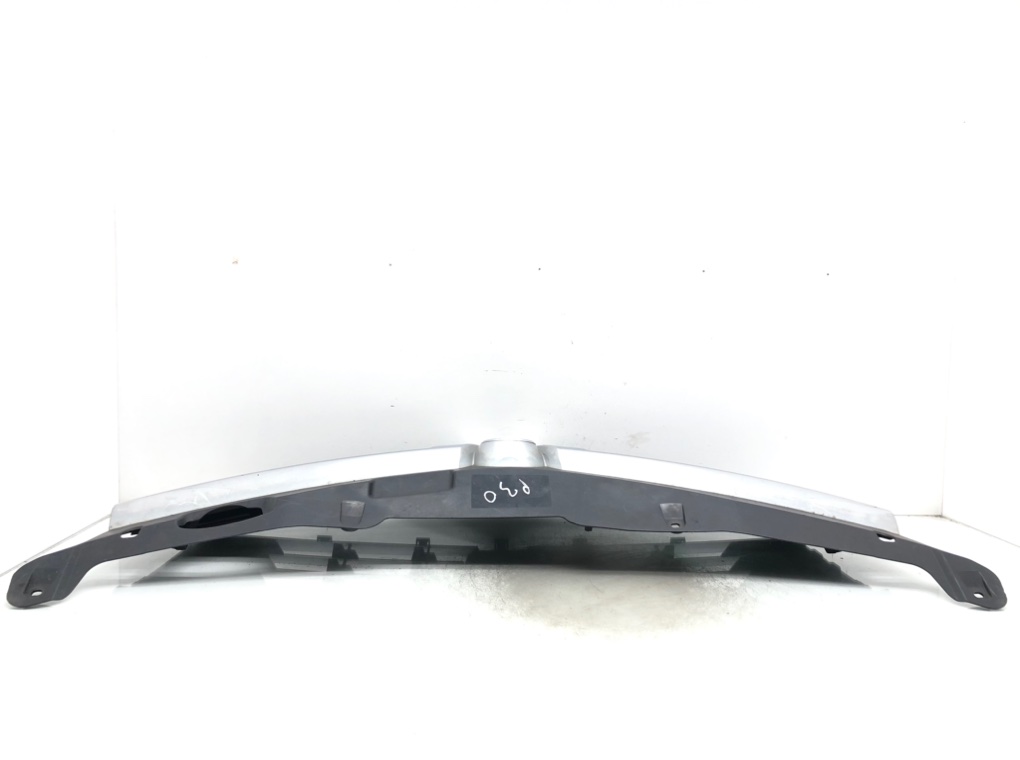 Решетка радиатора для Opel Astra, 2009 г. 1.9 TDCi дизель б/у — фото 4