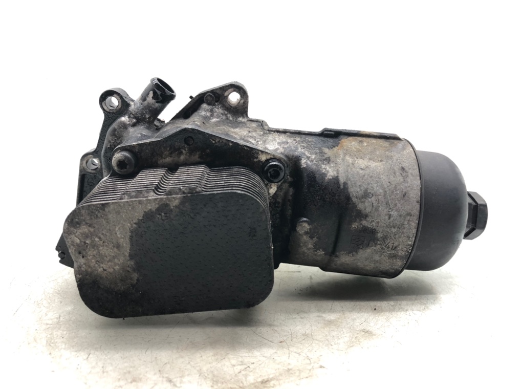 Корпус масляного фильтра для Citroen C2, 2006 г. 1.4 HDi дизель б/у