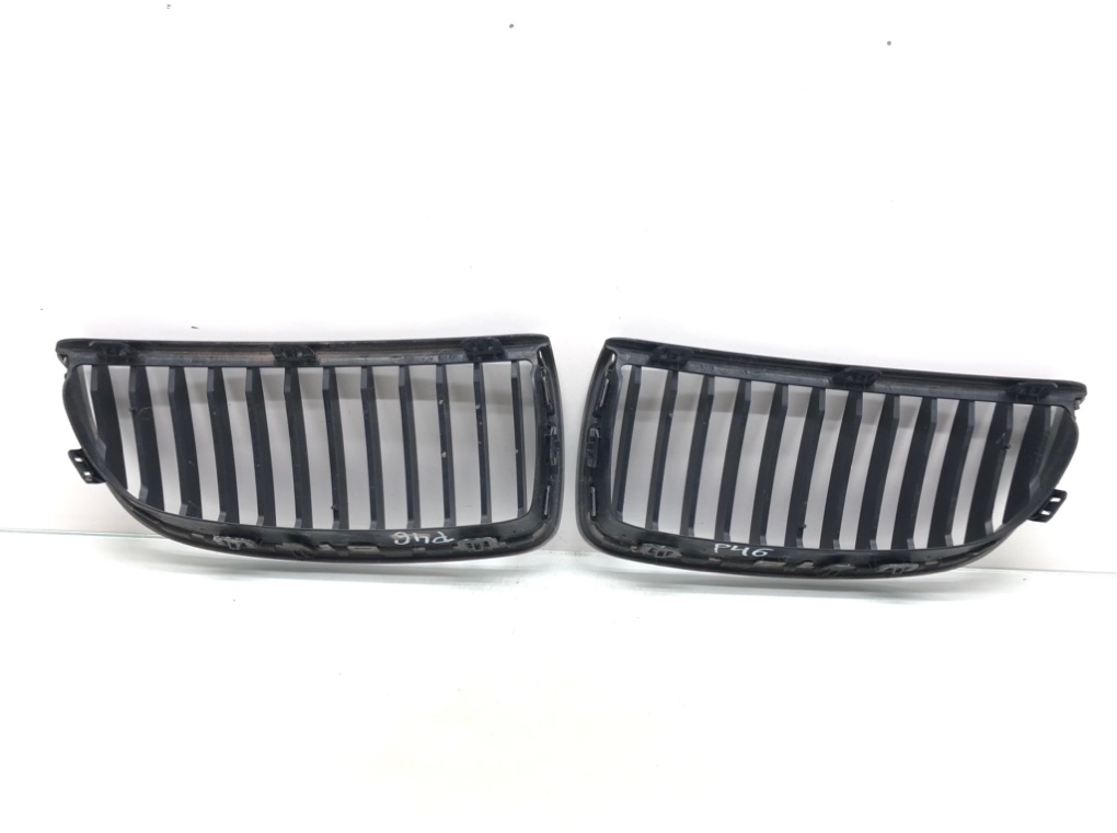 Решетка радиатора для BMW 3 E90/E91/E92/E93, 2008 г. 2.0 i бензин б/у — фото 2