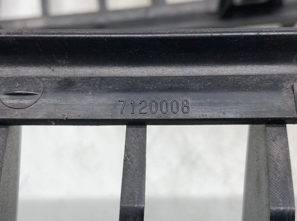 Решетка радиатора для BMW 3 E90/E91/E92/E93, 2008 г. 2.0 б/у — фото 8