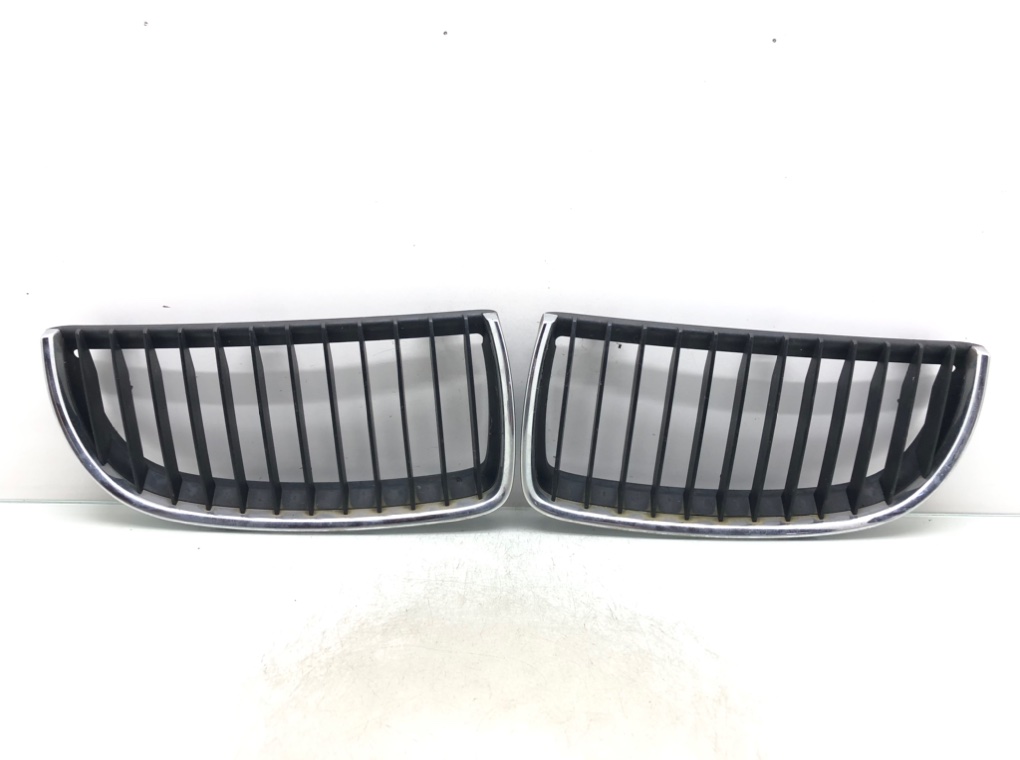 Решетка радиатора для BMW 3 E90/E91/E92/E93, 2006 г. 2.0 i бензин б/у