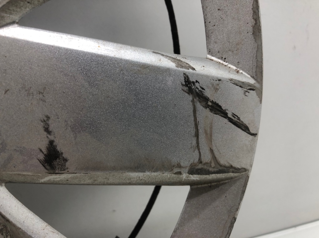 Колпак колесный для Peugeot 107, 2008 г. 1.0 i бензин б/у — фото 6