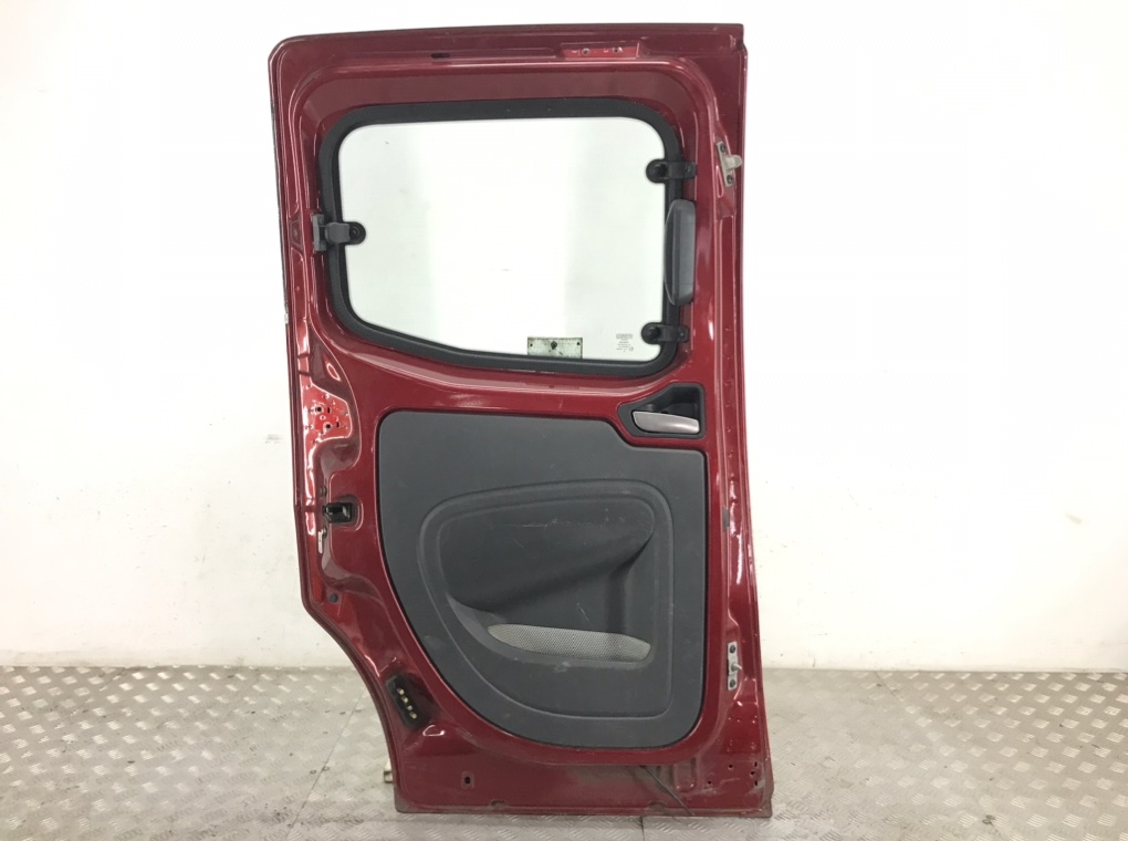 Дверь сдвижная левая для Fiat Qubo, 2009 г. 1.3 JTD дизель б/у — фото 2